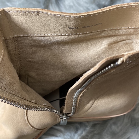 Volli - Dolce Vita Size 6.5 Color Tan Leather Pointed Toe Ankle Boot - Picture 4 of 8